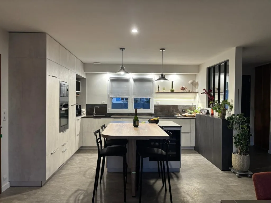 Cuisine sur-mesure réalisée par MH Cuisines — projet 021