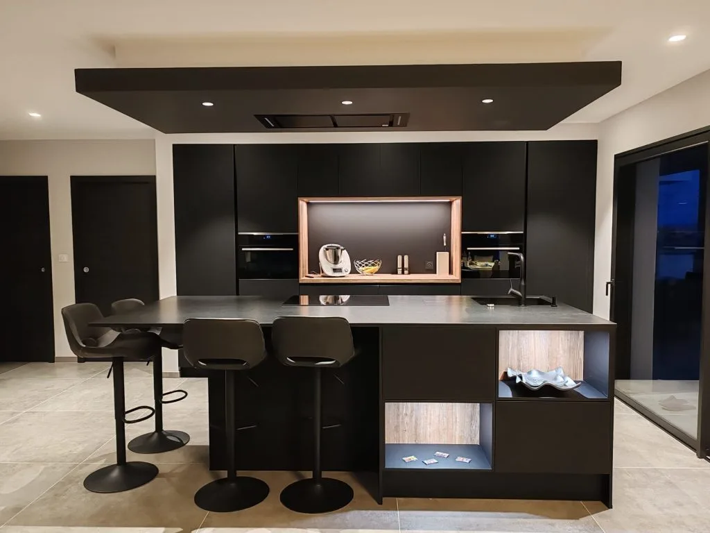 Cuisine sur-mesure réalisée par MH Cuisines — projet 005