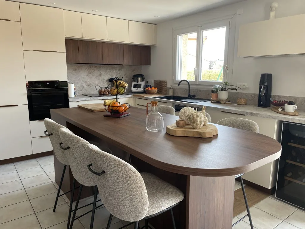 Cuisine sur-mesure réalisée par MH Cuisines — projet 019